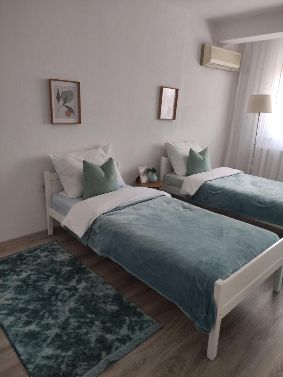 Apartment Prizreni-Free Private Parking Exterior foto